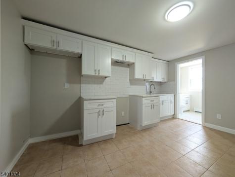 22 Somme Street Newark NJ 07105