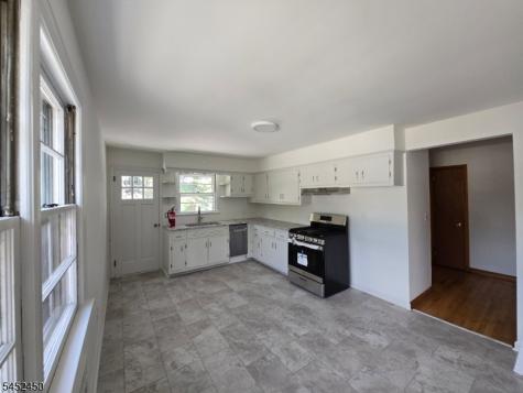 384 Delawanna Avenue Clifton NJ 07014