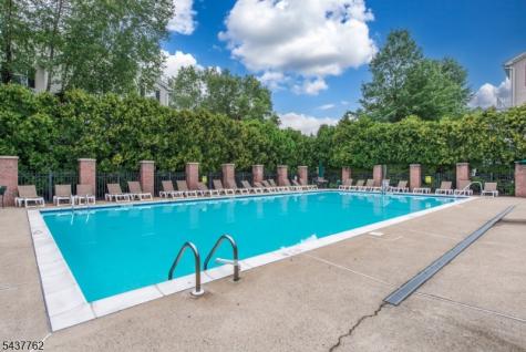 102 Riverwalk Way Clifton NJ 07014