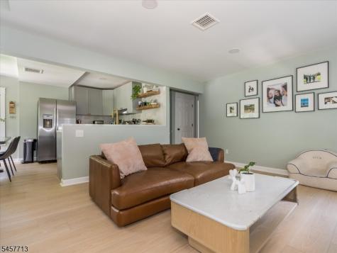 148 Grove Street Montclair NJ 07042
