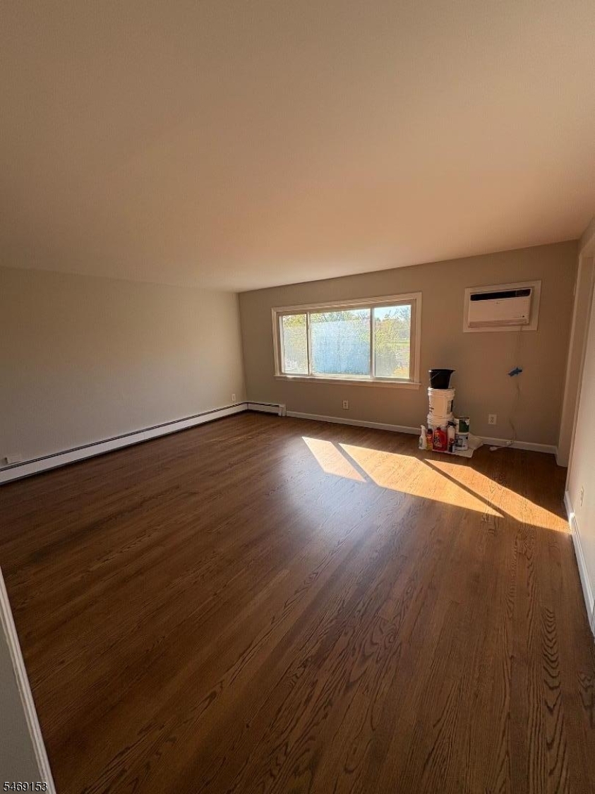 839 Riverside Avenue Lyndhurst NJ 07071