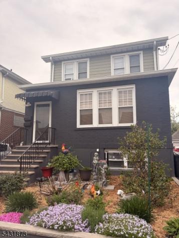 32 Hamilton Avenue Fairview NJ 07022