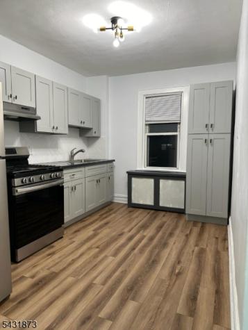 32 Hamilton Avenue Fairview NJ 07022
