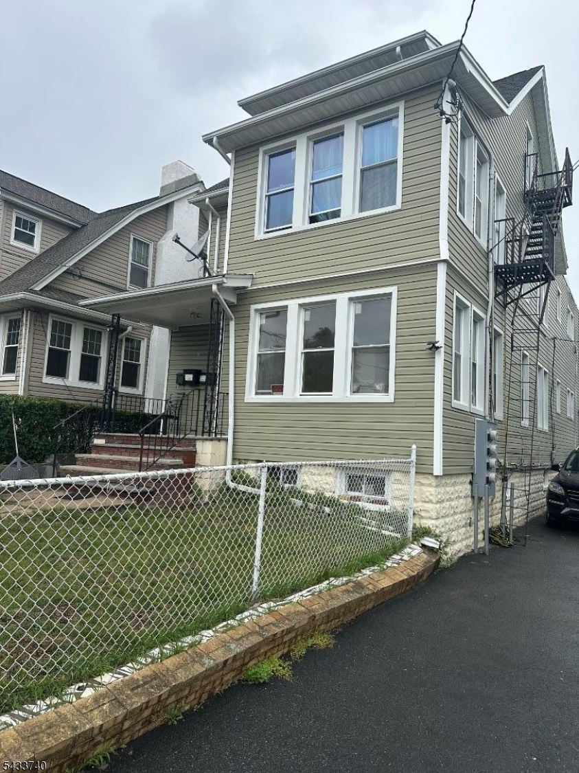 48 Laurel Avenue Irvington NJ 07111