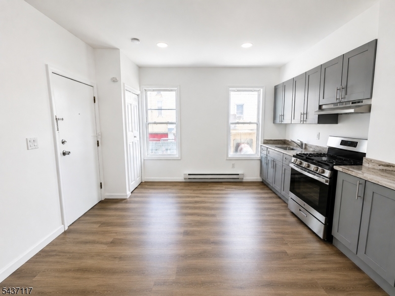 76 Market Street Paterson NJ 07505