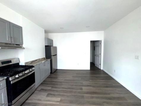 76 Market Street Paterson NJ 07505