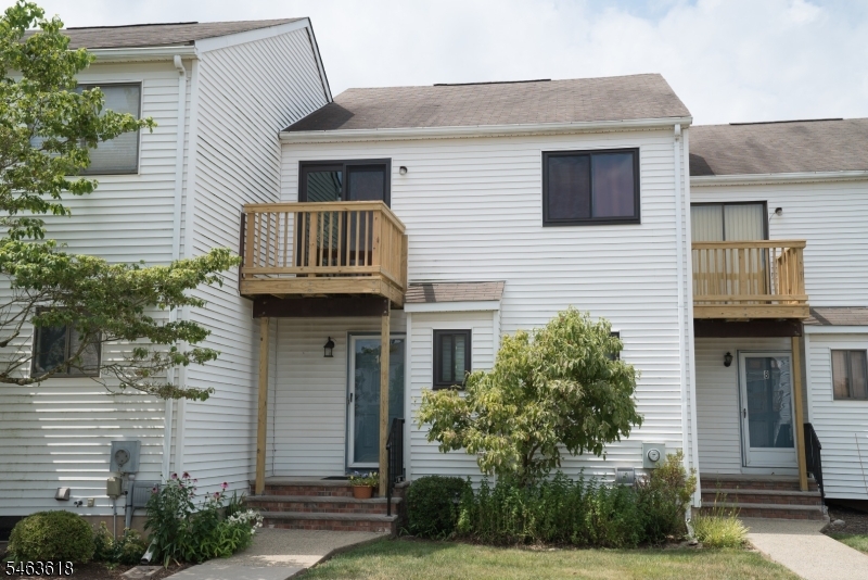 10 Pear Court Raritan NJ 08822