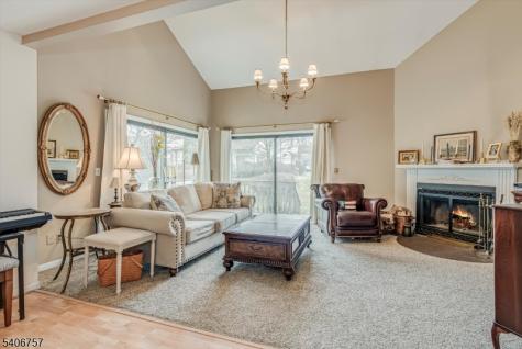 7 Eagle Drive Hampton NJ 07860