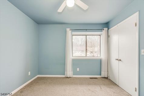 7 Eagle Drive Hampton NJ 07860