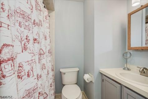 7 Eagle Drive Hampton NJ 07860