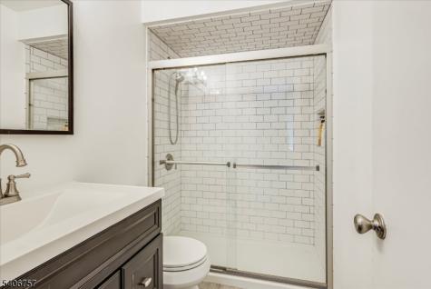 7 Eagle Drive Hampton NJ 07860