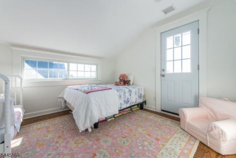 10 Grove Terrace Montclair NJ 07042