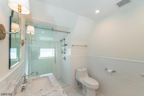 10 Grove Terrace Montclair NJ 07042