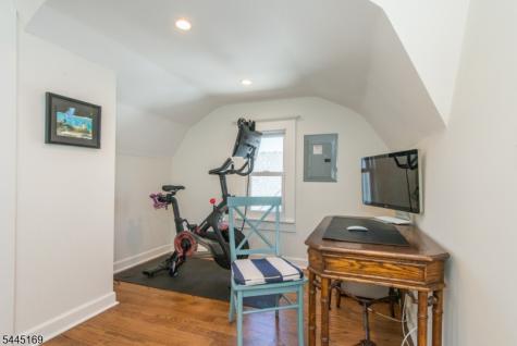 10 Grove Terrace Montclair NJ 07042