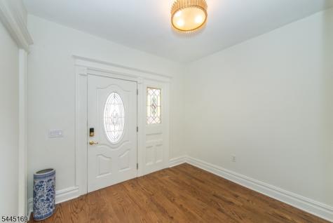 10 Grove Terrace Montclair NJ 07042