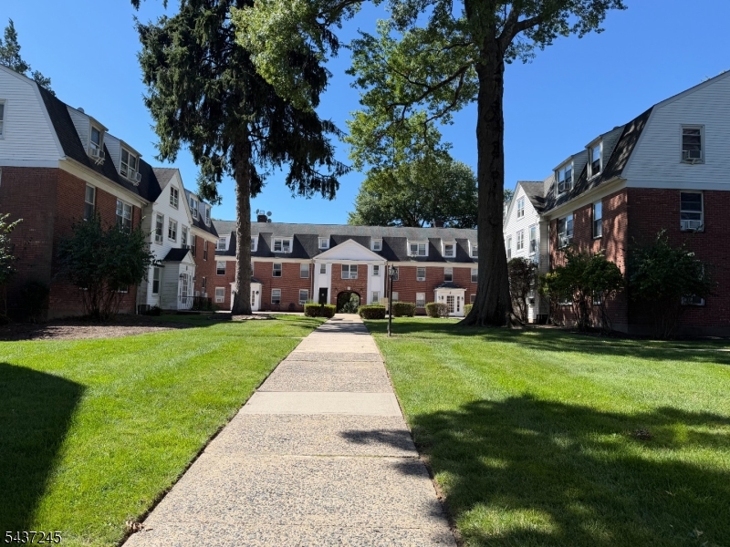 160 Gordonhurst Avenue Montclair NJ 07043