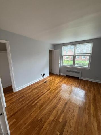 168 Gordonhurst Avenue Montclair NJ 07043