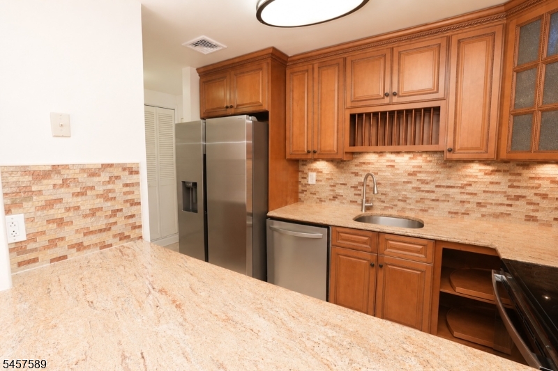 7430 Kennedy Blvd Unit 406 North Bergen NJ 07047