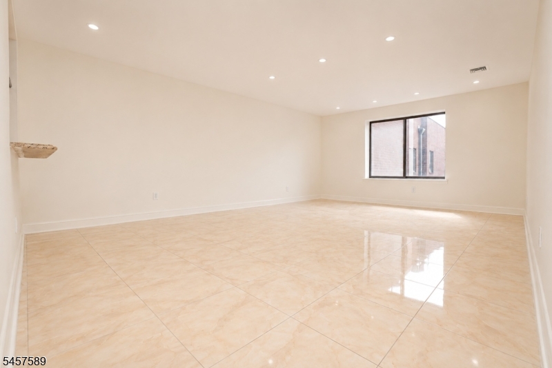 7430 Kennedy Blvd Unit 406 North Bergen NJ 07047