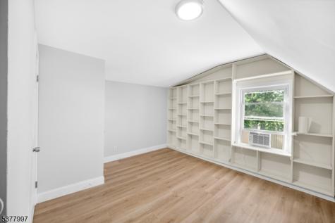 16 New Street Montclair NJ 07042