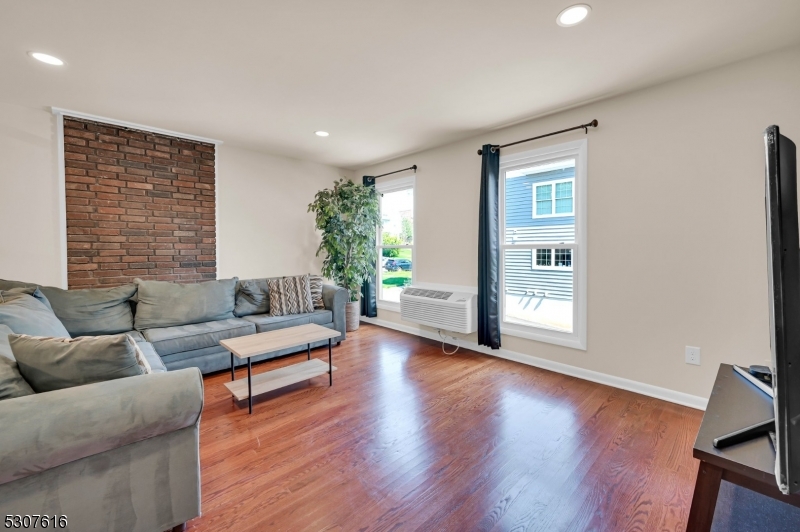 15 Forest Street Montclair NJ 07042