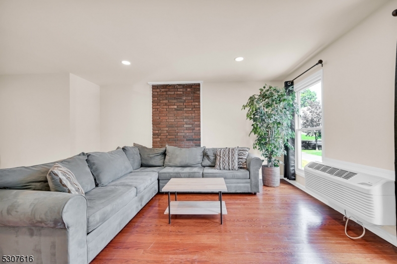15 Forest Street Montclair NJ 07042