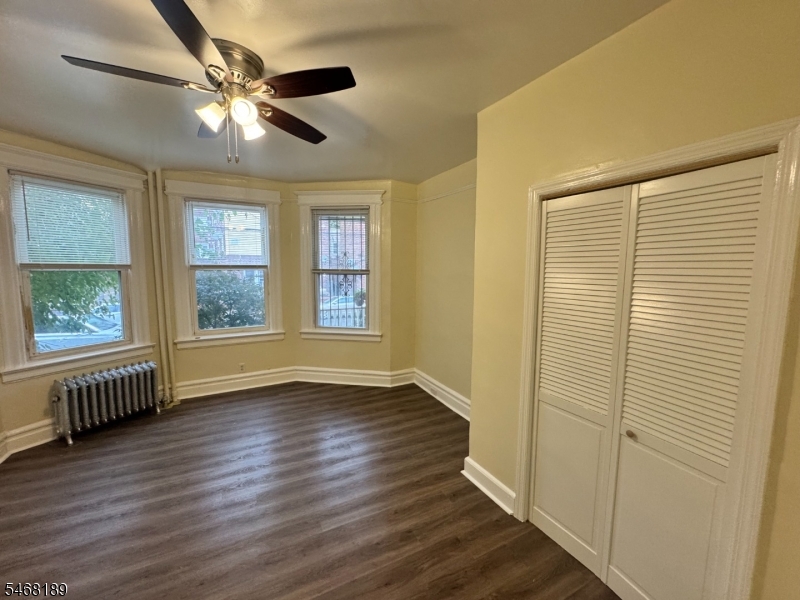 324 Hawthorne Avenue Newark NJ 07112