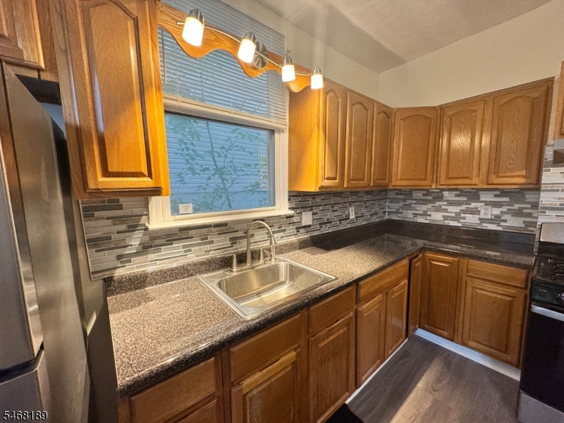 324 Hawthorne Avenue Newark NJ 07112