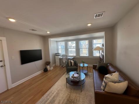 282 Weequahic Avenue Newark NJ 07112