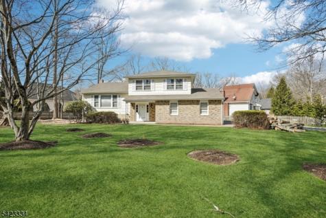 2 Eisenhower Road Closter NJ 07624