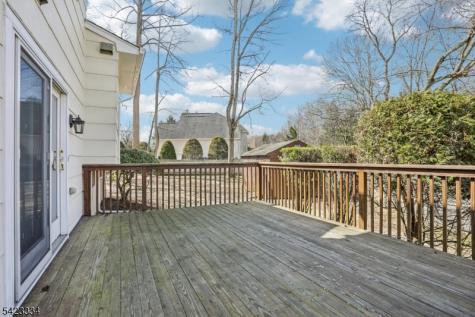 2 Eisenhower Road Closter NJ 07624