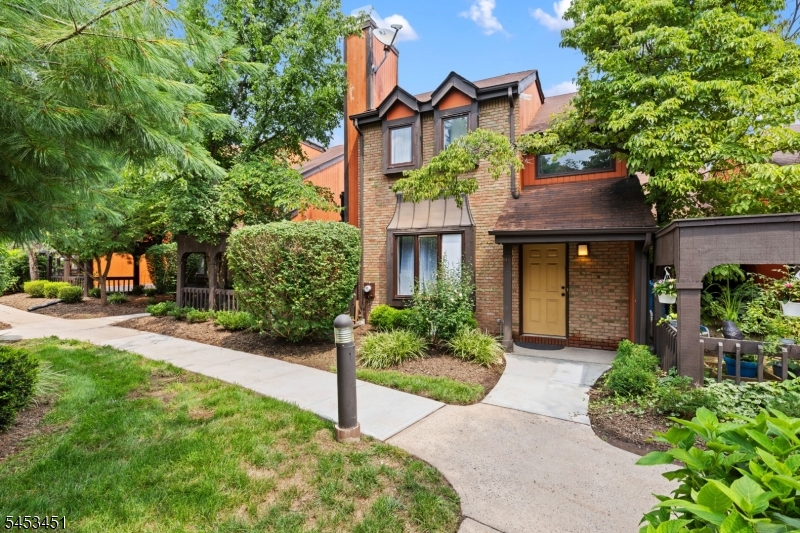 142 Riverbend Drive North Brunswick NJ 08902