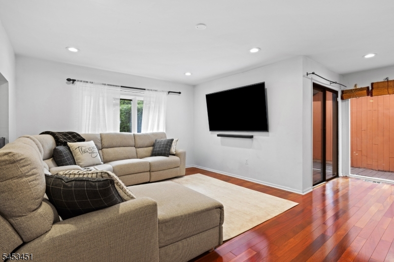 142 Riverbend Drive North Brunswick NJ 08902