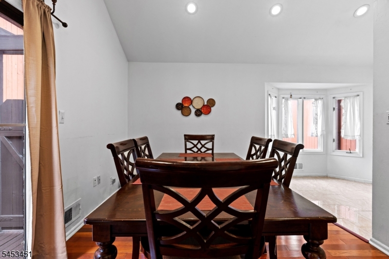 142 Riverbend Drive North Brunswick NJ 08902