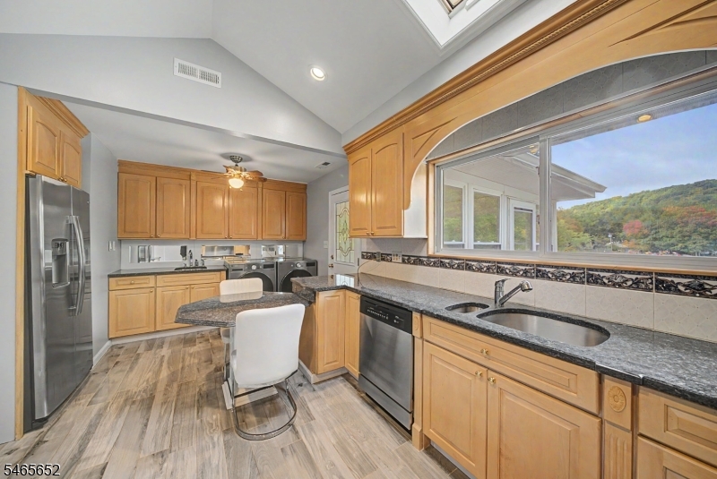 141 East Shore Road Denville NJ 07834