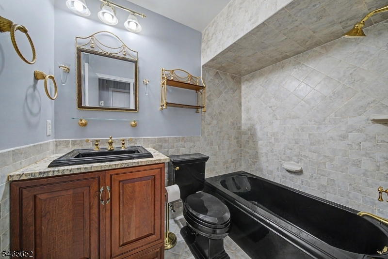 141 East Shore Road Denville NJ 07834