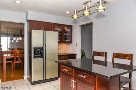 13 Crefeld Court Lincoln Park NJ 07035