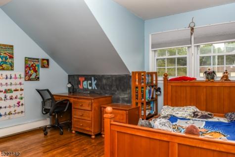 13 Crefeld Court Lincoln Park NJ 07035