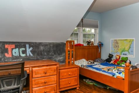 13 Crefeld Court Lincoln Park NJ 07035