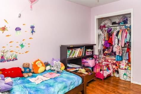 13 Crefeld Court Lincoln Park NJ 07035
