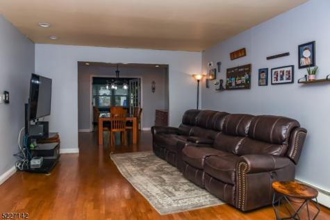 13 Crefeld Court Lincoln Park NJ 07035