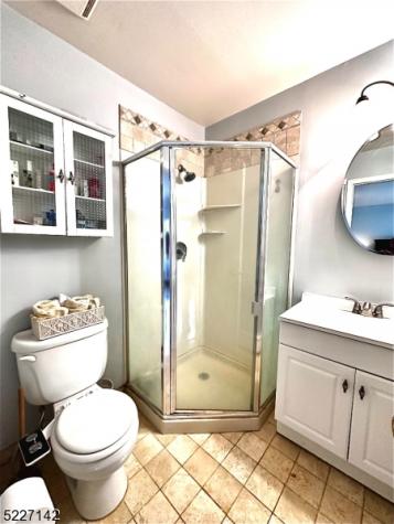 13 Crefeld Court Lincoln Park NJ 07035