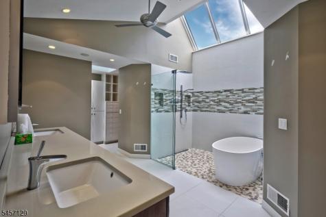 26 Gleneagles Drive Harding NJ 07935