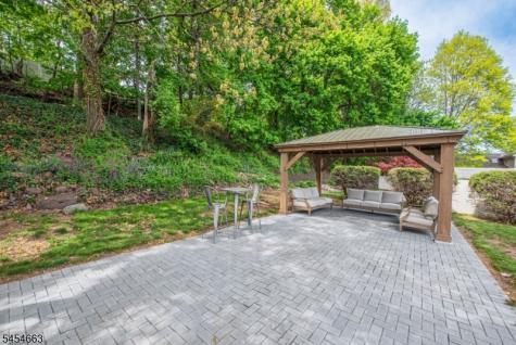 167 Beverly Hill Road Clifton NJ 07012