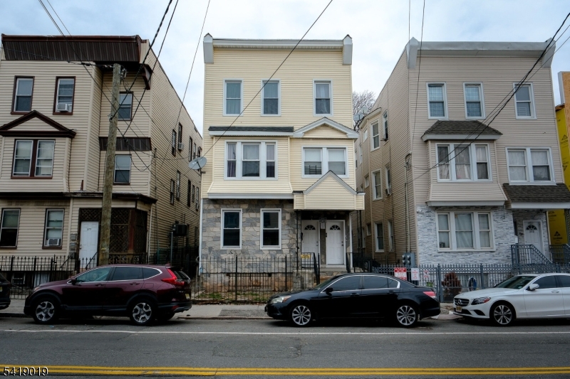 375 6TH Avenue Newark NJ 07107