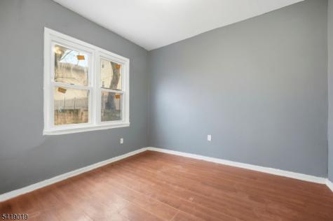 375 6TH Avenue Newark NJ 07107