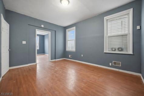 375 6TH Avenue Newark NJ 07107