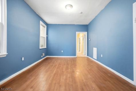 375 6TH Avenue Newark NJ 07107