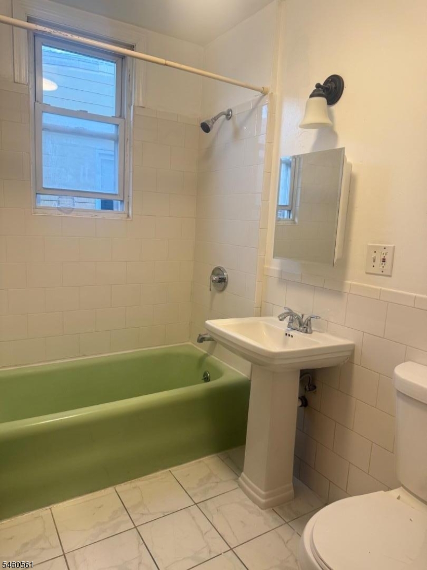 114 Norman Road Newark NJ 07106