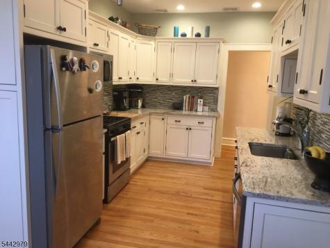 1 Laurel Place Montclair NJ 07043